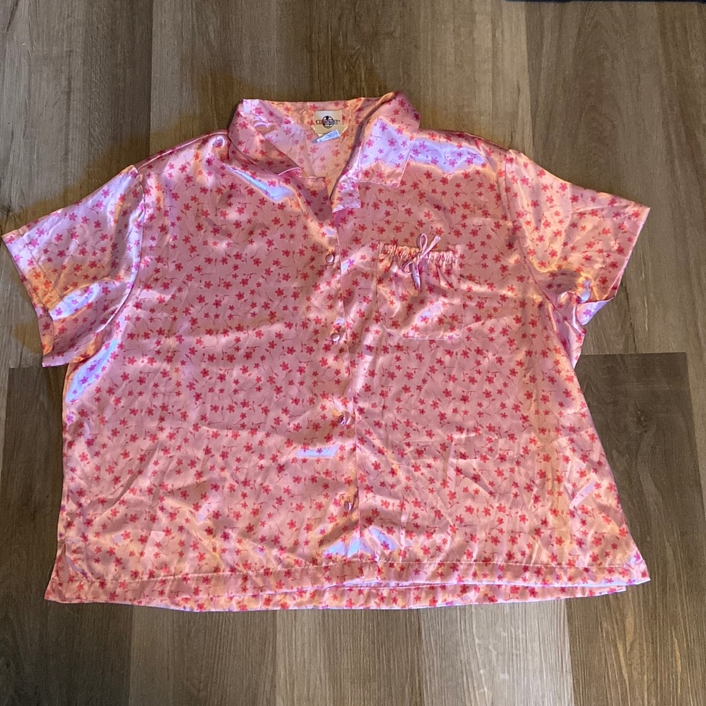 Pink flower, pajamas